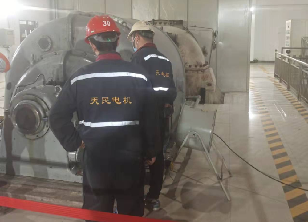 高壓電機維修（xiū）現（xiàn）場