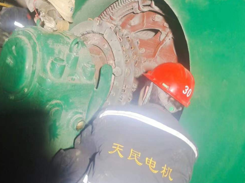 外（wài）圍工程維修現場