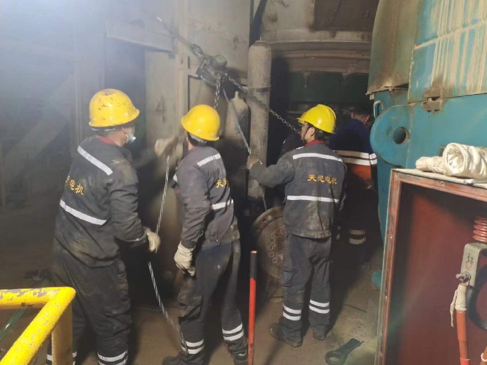 外圍工程維修現場