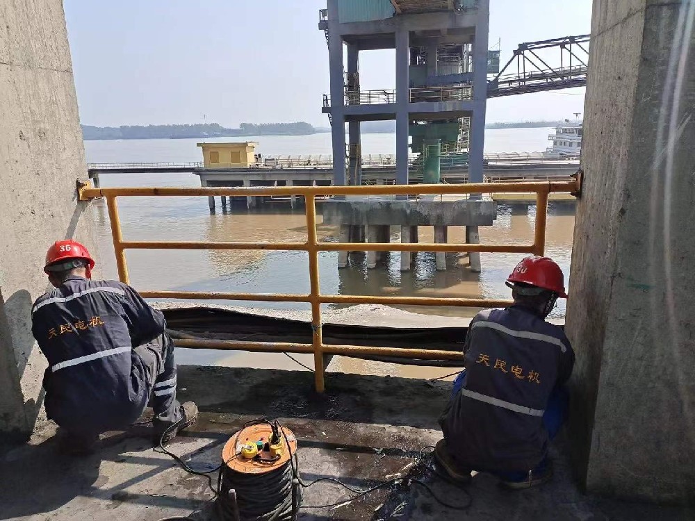 外（wài）圍工（gōng）程維（wéi）修（xiū）現場